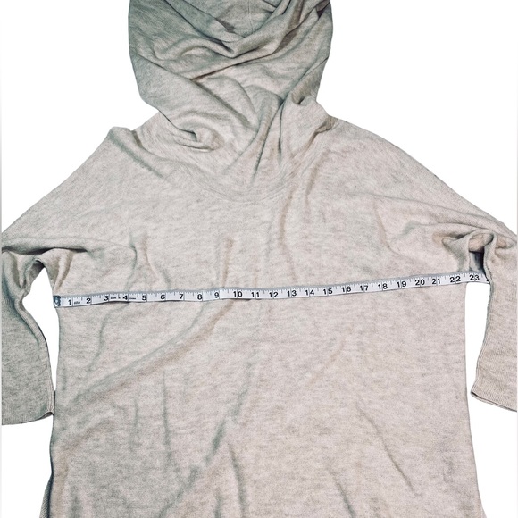 Between Me & You - Oversized Cowl Neck Sweater - S - Picture 9 of 16